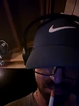 Snapshot of studda27 chatting on 09-26-25, 09:27 studda27 online show from 09-26-25, 09:27