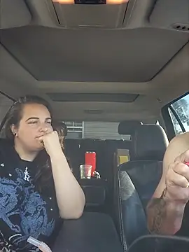 Snapshot of studda27 chatting on 09-27-25, 10:38 studda27 online show from 09-27-25, 10:38