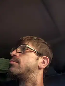 Snapshot of studda27 chatting on 09-25-25, 12:05 studda27 online show from 09-25-25, 12:05