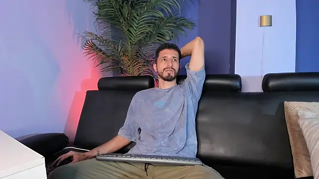 sam bisex online show from 04-01-26, 04:03