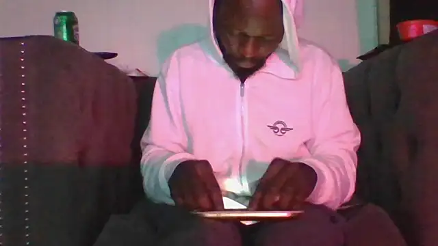 Daddy hook online show from 11-28-25, 03:34