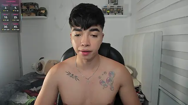 santy7v7 online show from 02-24-26, 01:34