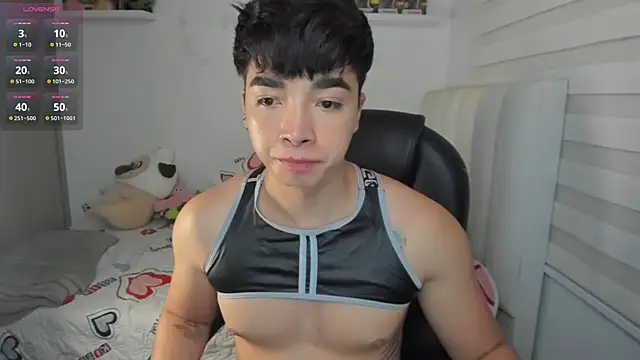 santy7v7 online show from 06-13-26, 01:31