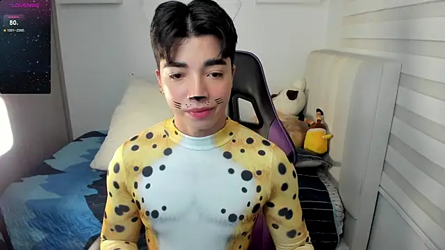 santy7v7 online show from 10-31-25, 01:30