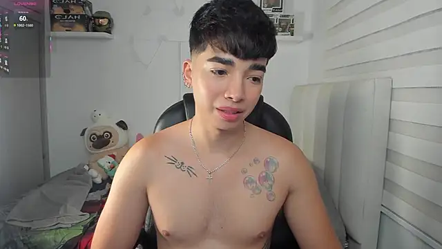 santy7v7 online show from 04-10-26, 01:29