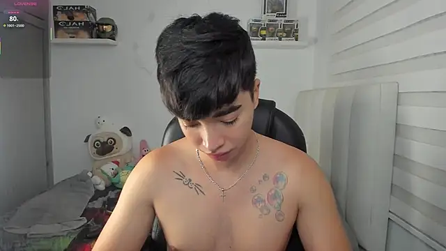 santy7v7 online show from 04-08-26, 01:34