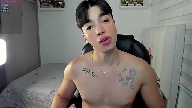 santy7v7 online show from 12-14-25, 02:33