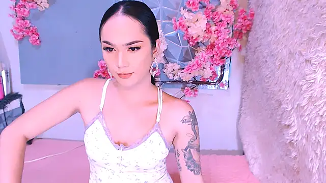 Oriental Tiara online show from 01-18-26, 03:10