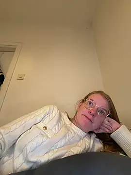 Snapshot of jannis1992 chatting on 06-24-26, 04:11 jannis1992 online show from 06-24-26, 04:11