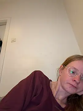 Snapshot of jannis1992 chatting on 08-08-26, 03:57 jannis1992 online show from 08-08-26, 03:57