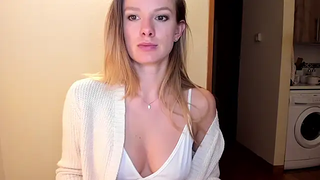 Annloveyou online show from 01-06-26, 07:51