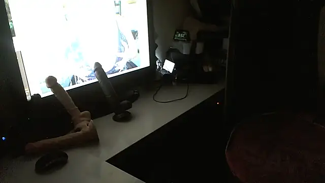 Snapshot of bustybabeuk chatting on 10-14-25, 07:53 bustybabeuk online show from 10-14-25, 07:53