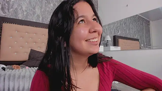 Lia sarahi online show from 11-22-25, 12:15