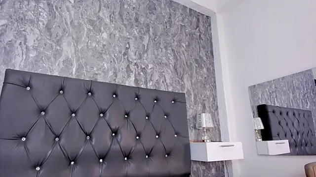 Lia sarahi online show from 09-20-25, 11:48