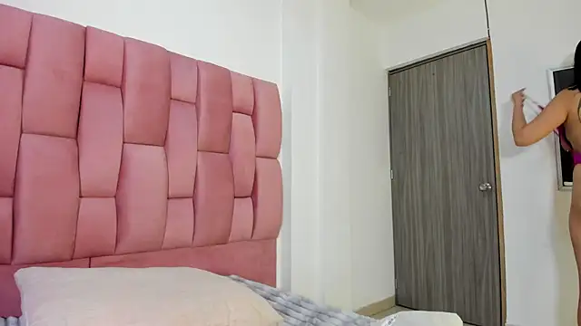 Lia sarahi online show from 01-15-26, 11:46