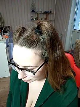 Snapshot of DienkaGreen chatting on 02-27-25, 11:17 DienkaGreen online show from 02-27-25, 11:17