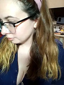 DienkaGreen online show from 11-09-25, 04:33