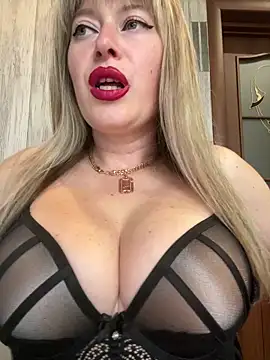 Kittenforyou online show from 03-06-26, 12:33