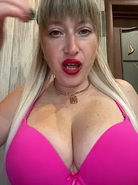 Kittenforyou online show from 06-06-26, 11:59