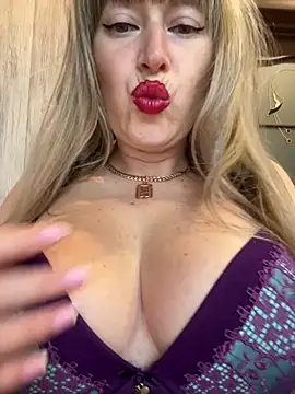 Kittenforyou online show from 02-21-26, 02:19