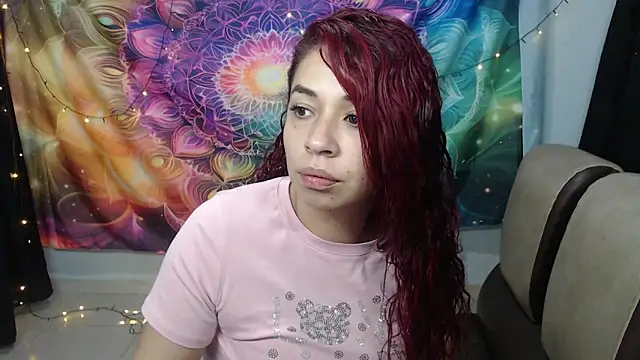Snapshot of Alexxx_andr4 chatting on 02-10-25, 02:08 Alexxx andr4 online show from 02-10-25, 02:08