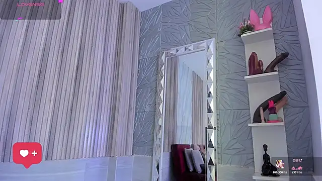 BriannaChelsea online show from 04-11-26, 11:47