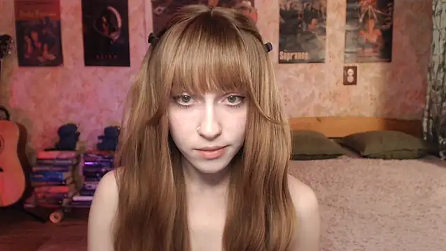 Snapshot of Friendly_Ellie chatting on 02-28-26, 01:27 Friendly Ellie online show from 02-28-26, 01:27