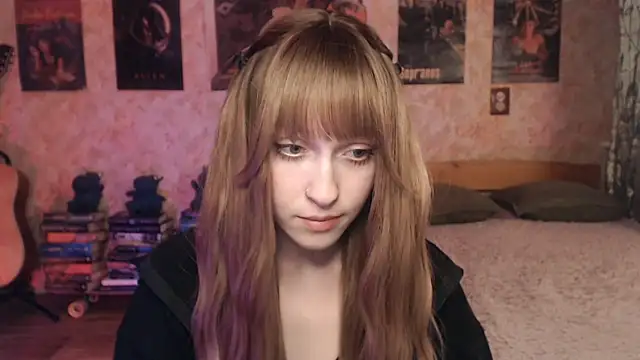 Friendly Ellie online show from 04-15-26, 12:21