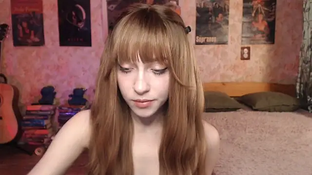 Snapshot of Friendly_Ellie chatting on 02-17-26, 11:24 Friendly Ellie online show from 02-17-26, 11:24