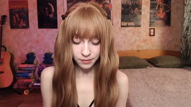 Friendly Ellie online show from 11-18-25, 11:15