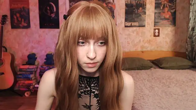 Friendly Ellie online show from 11-12-25, 01:15