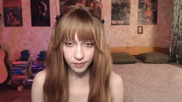 Snapshot of Friendly_Ellie chatting on 02-27-26, 01:22 Friendly Ellie online show from 02-27-26, 01:22