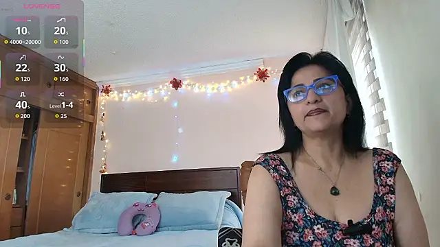 ISABEEL SOFIA01 online show from 03-17-26, 01:03