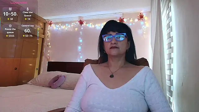 ISABEEL SOFIA01 online show from 03-25-26, 12:26