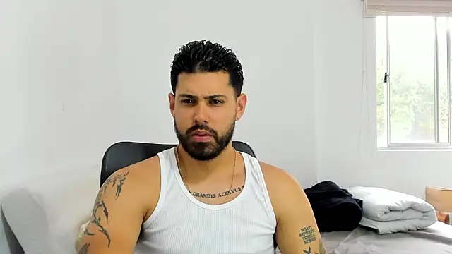 Justyn Torres online show from 10-22-25, 12:04