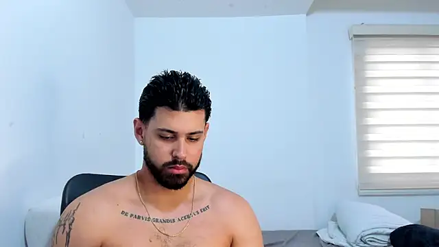 Justyn Torres online show from 10-21-25, 11:53