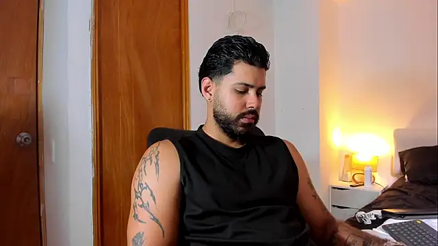 Justyn Torres online show from 03-18-26, 03:24