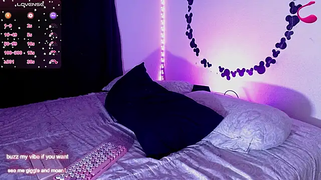 KLOE MARTINS online show from 02-27-26, 08:47