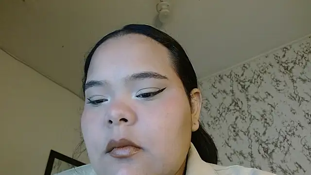 sexychubby    online show from 12-05-25, 05:11