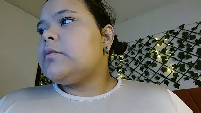 sexychubby    online show from 03-11-25, 02:42