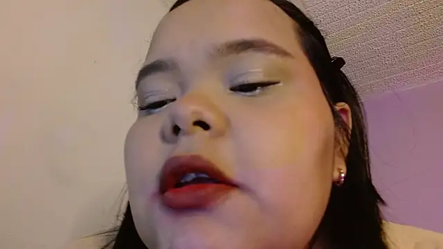 sexychubby    online show from 06-15-26, 06:51