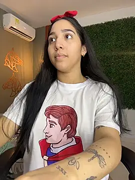 Amandanauty online show from 12-22-25, 08:14