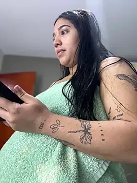 Amandanauty online show from 01-26-25, 04:09