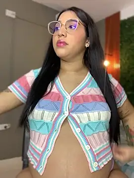 Amandanauty online show from 01-31-25, 02:37