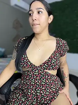 Amandanauty online show from 03-17-26, 04:59