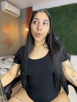 Amandanauty online show from 04-04-26, 05:25