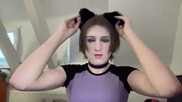 Snapshot of Femboykitten01 chatting on 03-02-25, 04:36 Femboykitten01 online show from 03-02-25, 04:36