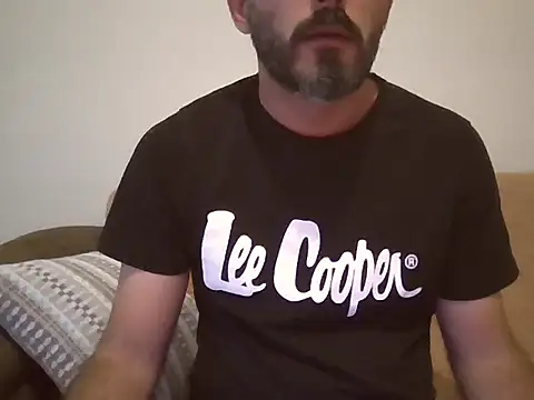 Snapshot of Abbymanxoxo chatting on 10-17-25, 03:14 Abbymanxoxo online show from 10-17-25, 03:14