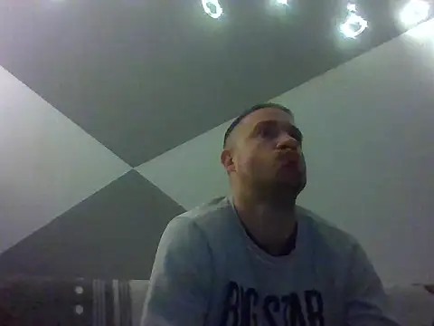 aroj95 online show from 04-22-26, 08:37