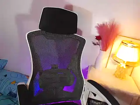 Snapshot of MajesticKitana chatting on 02-05-26, 03:13 MajesticKitana online show from 02-05-26, 03:13